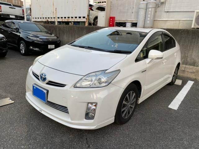 TOYOTA PRIUS 2011