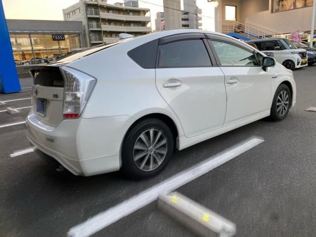 TOYOTA PRIUS 2011