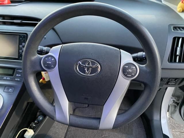 TOYOTA PRIUS 2011