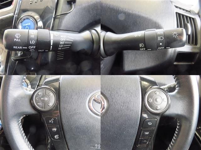 TOYOTA PRIUS Alpha 2017