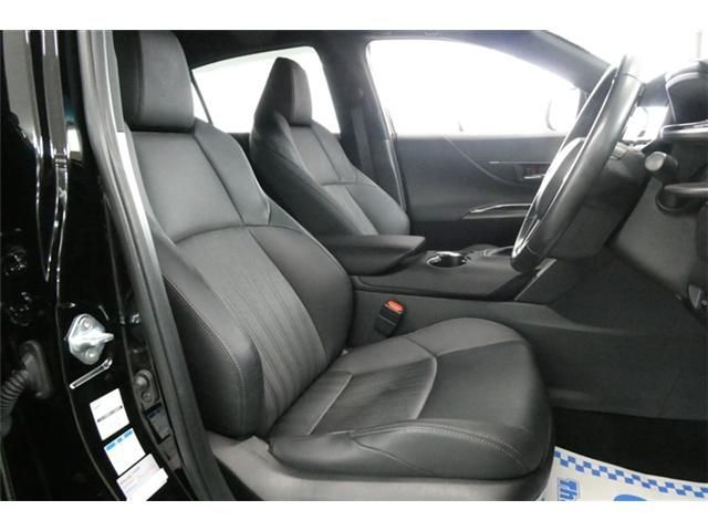 TOYOTA HARRIER 4WD 2022