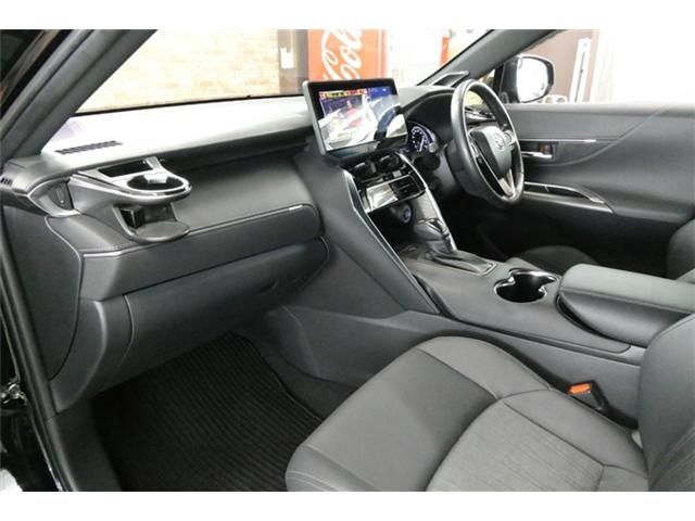 TOYOTA HARRIER 4WD 2022