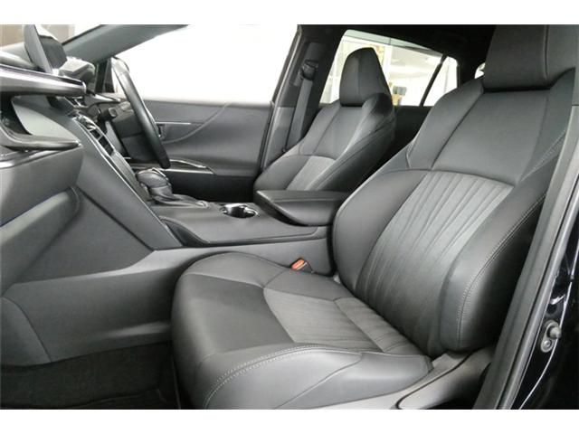 TOYOTA HARRIER 4WD 2022