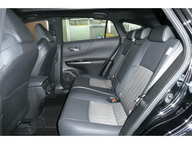 TOYOTA HARRIER 4WD 2022