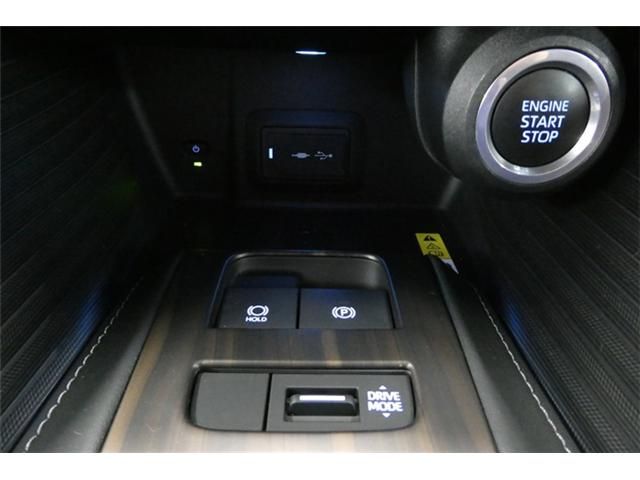 TOYOTA HARRIER 4WD 2022