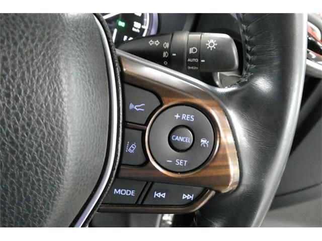 TOYOTA HARRIER 4WD 2022