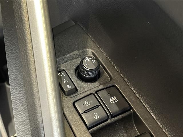 TOYOTA COROLLA CROSS 2023