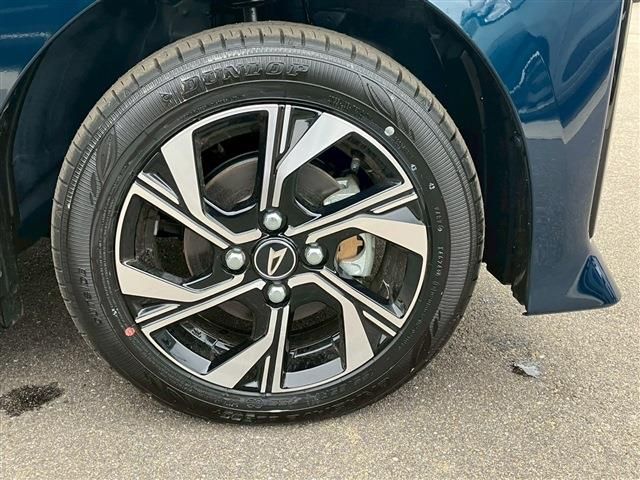 DAIHATSU TANTO CUSTOM 2025