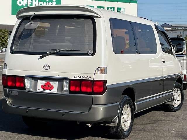 TOYOTA GRANVIA  4WD 1999