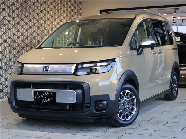 HONDA FREED e:HEV 2025