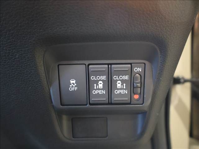 HONDA FREED e:HEV 2025