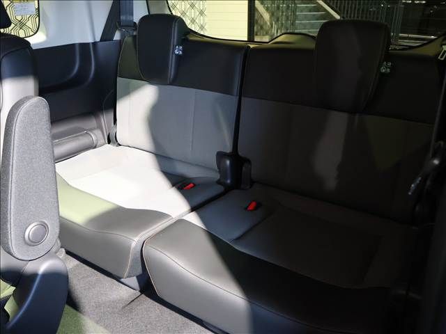 HONDA FREED e:HEV 2025