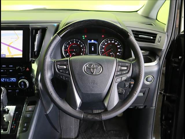 TOYOTA VELLFIRE 2020