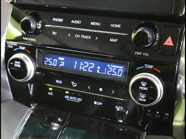 TOYOTA VELLFIRE 2020