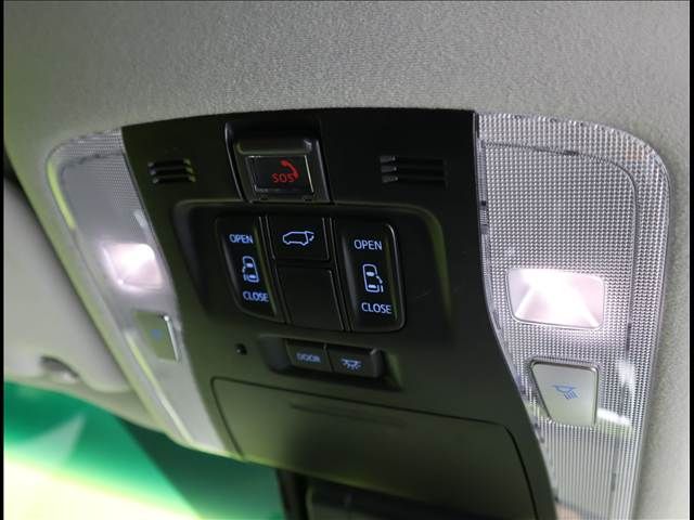 TOYOTA VELLFIRE 2020