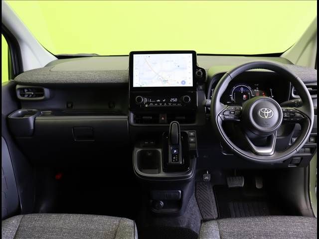 TOYOTA SIENTA HYBRID 2024