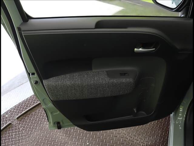 TOYOTA SIENTA HYBRID 2024