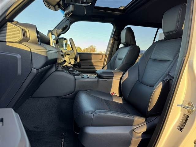 TOYOTA LANDCRUISER 250 2024