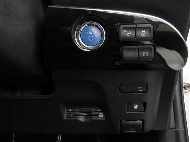 TOYOTA PRIUS PHV 2017