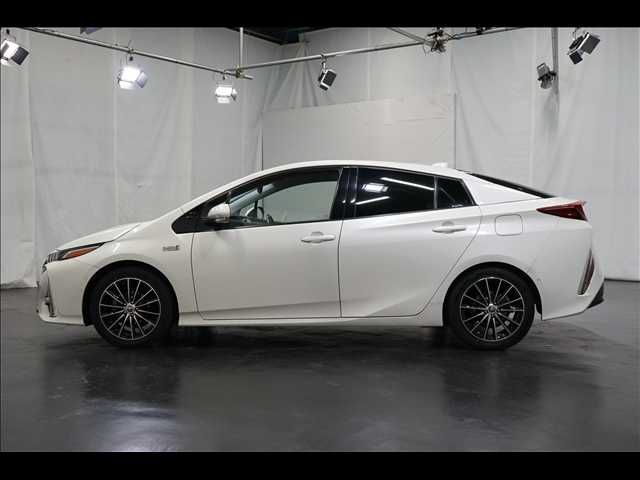 TOYOTA PRIUS PHV 2017