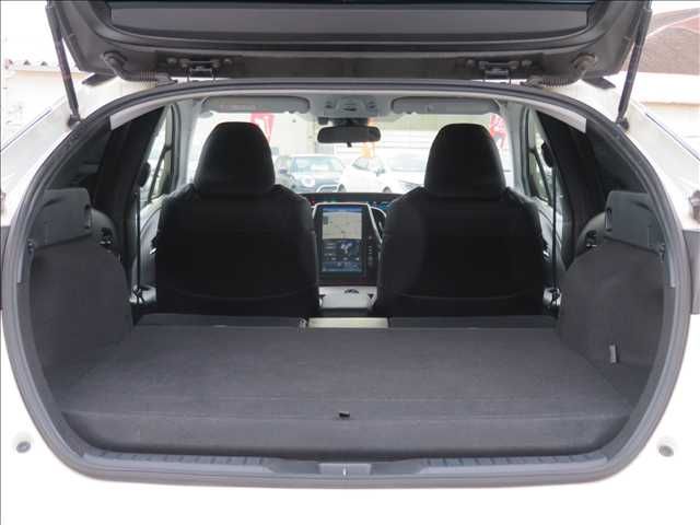 TOYOTA PRIUS PHV 2017