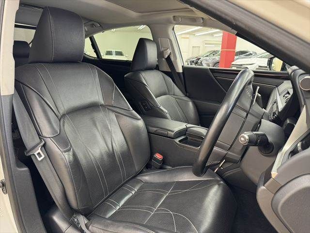 TOYOTA LEXUS ES300h 2018