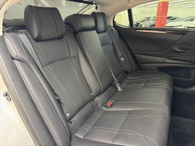 TOYOTA LEXUS ES300h 2018