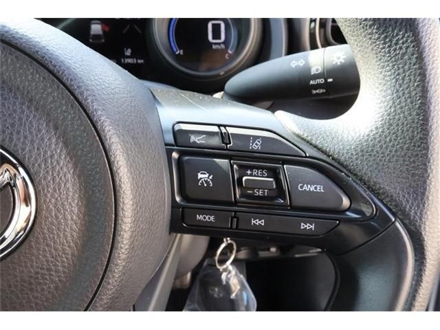 TOYOTA YARIS HYBRID 2023