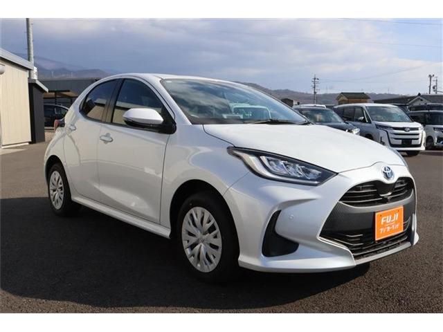 TOYOTA YARIS HYBRID 2023