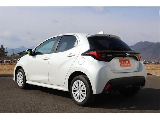 TOYOTA YARIS HYBRID 2023