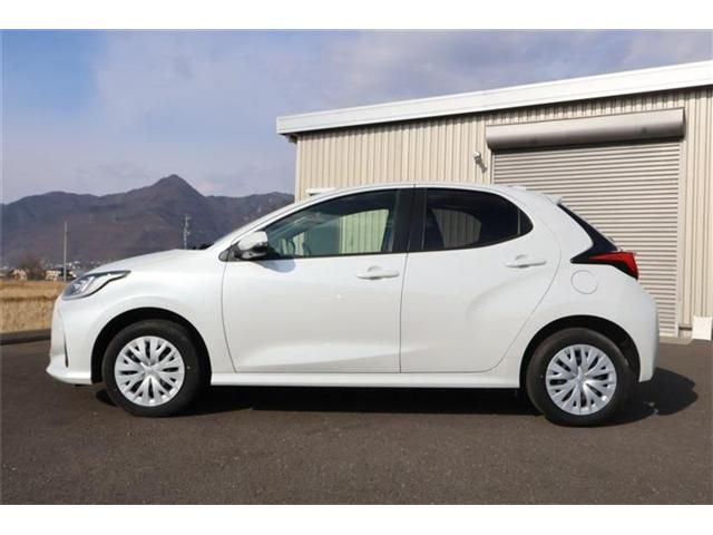 TOYOTA YARIS HYBRID 2023