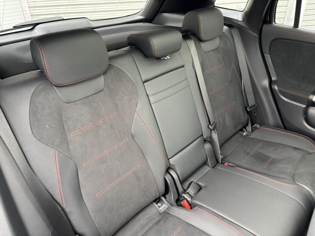 MERCEDES BENZ MERCEDES BENZ GLA class 2024