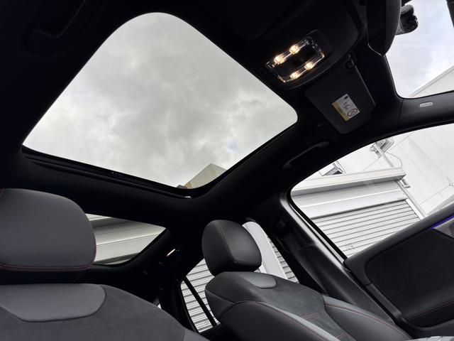 MERCEDES BENZ MERCEDES BENZ GLA class 2024