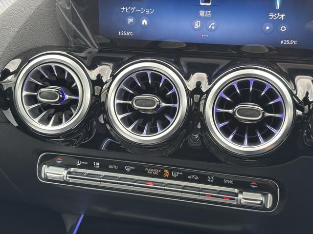 MERCEDES BENZ MERCEDES BENZ GLA class 2024