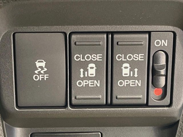 HONDA FREED e:HEV 2025