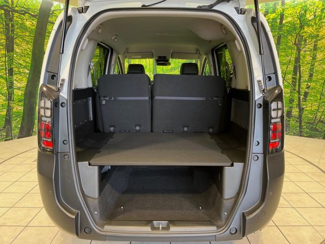 HONDA FREED e:HEV 2025