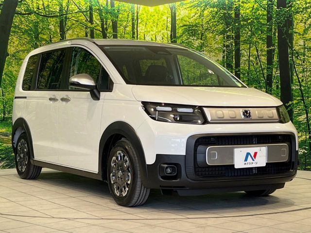 HONDA FREED e:HEV 2025