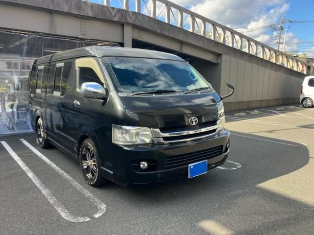 TOYOTA HIACE wagon 2010