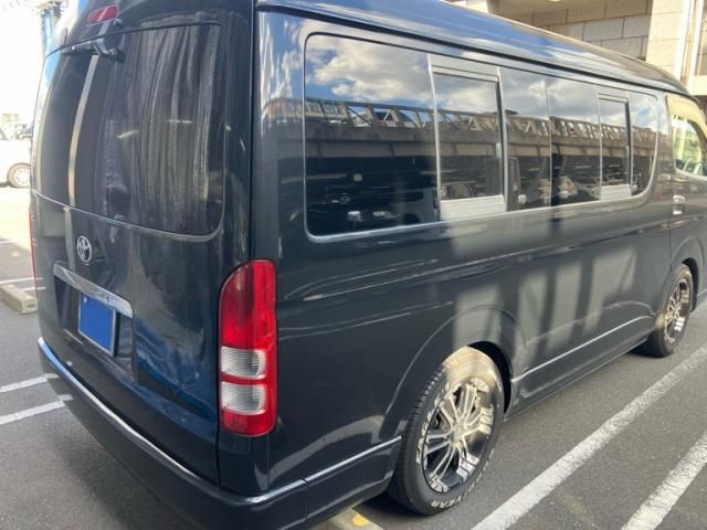 TOYOTA HIACE wagon 2010