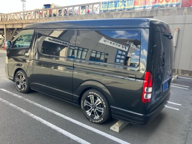 TOYOTA HIACE wagon 2010