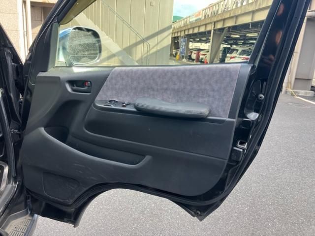 TOYOTA HIACE wagon 2010