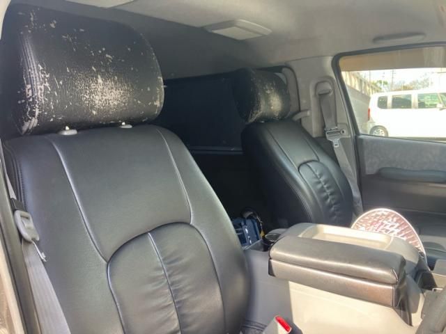 TOYOTA HIACE wagon 2010