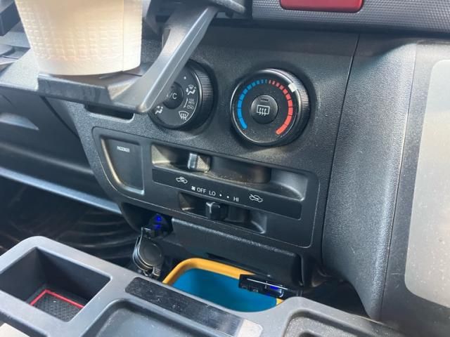 TOYOTA HIACE wagon 2010