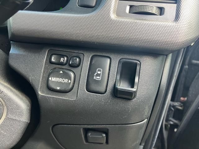 TOYOTA HIACE wagon 2010