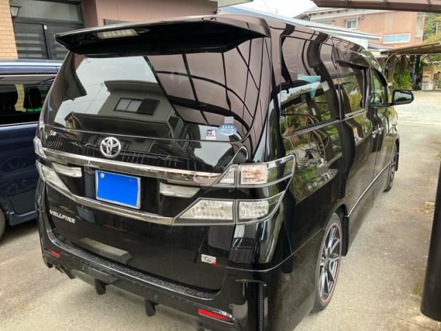 TOYOTA VELLFIRE 2012