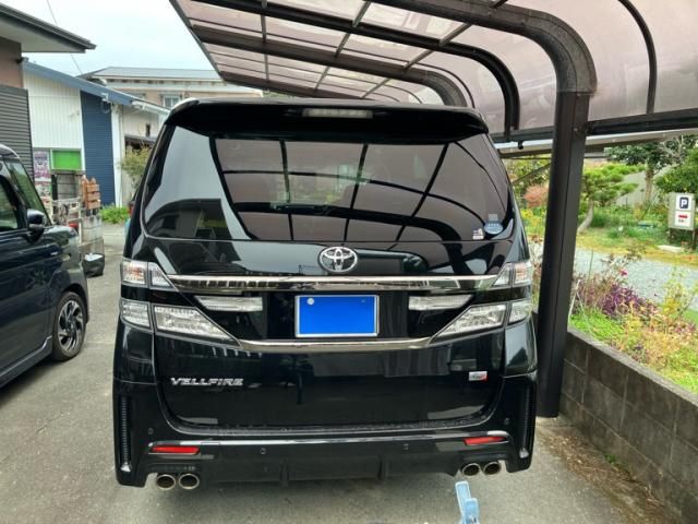 TOYOTA VELLFIRE 2012