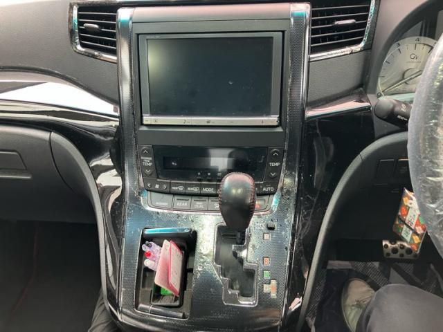 TOYOTA VELLFIRE 2012