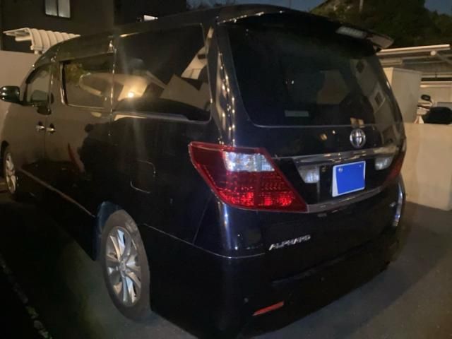 TOYOTA ALPHARD 2009