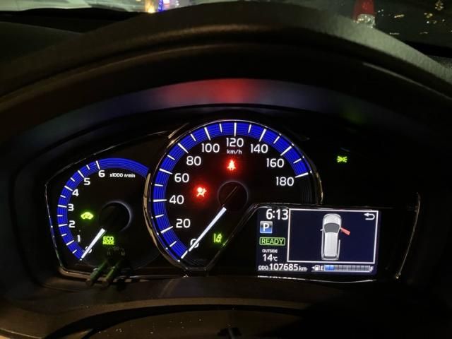 TOYOTA COROLLA FIELDER HYBRID 2017