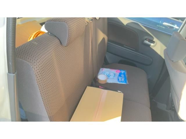 SUZUKI MR WAGON 2011